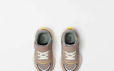 Sock-style sneakers